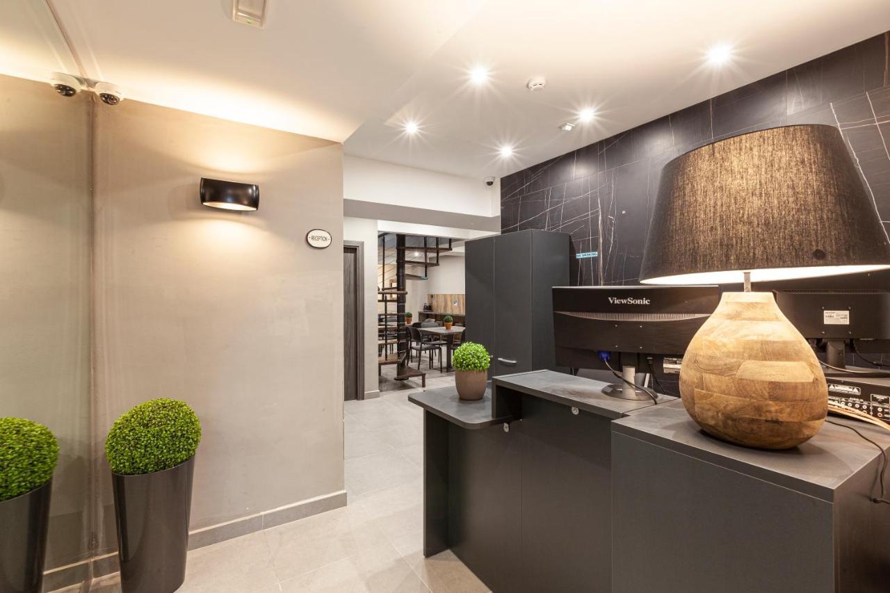 Charming,Comfortable And Centrally Located Group Accomodation Gzira Esterno foto